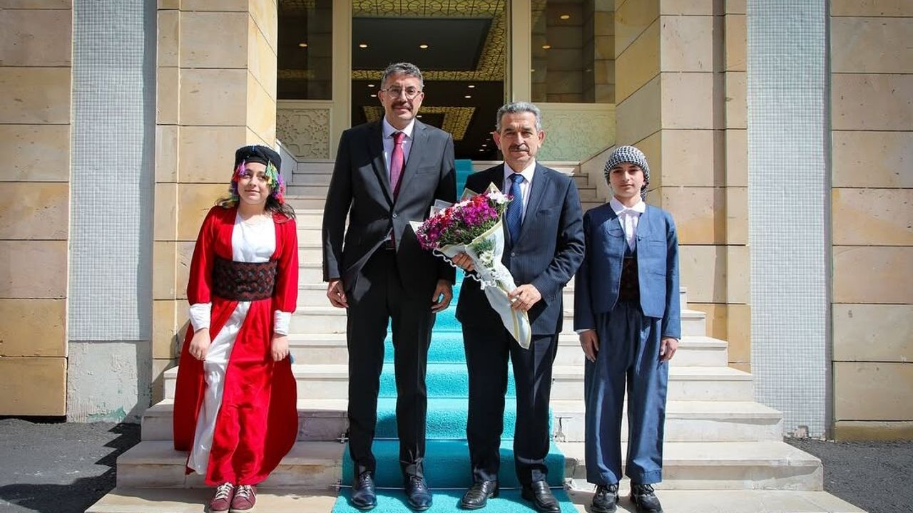 Şırnak Valisi Birol Ekici’den Hakkâri Valisi Ali Çelik’e İade-i Ziyaret