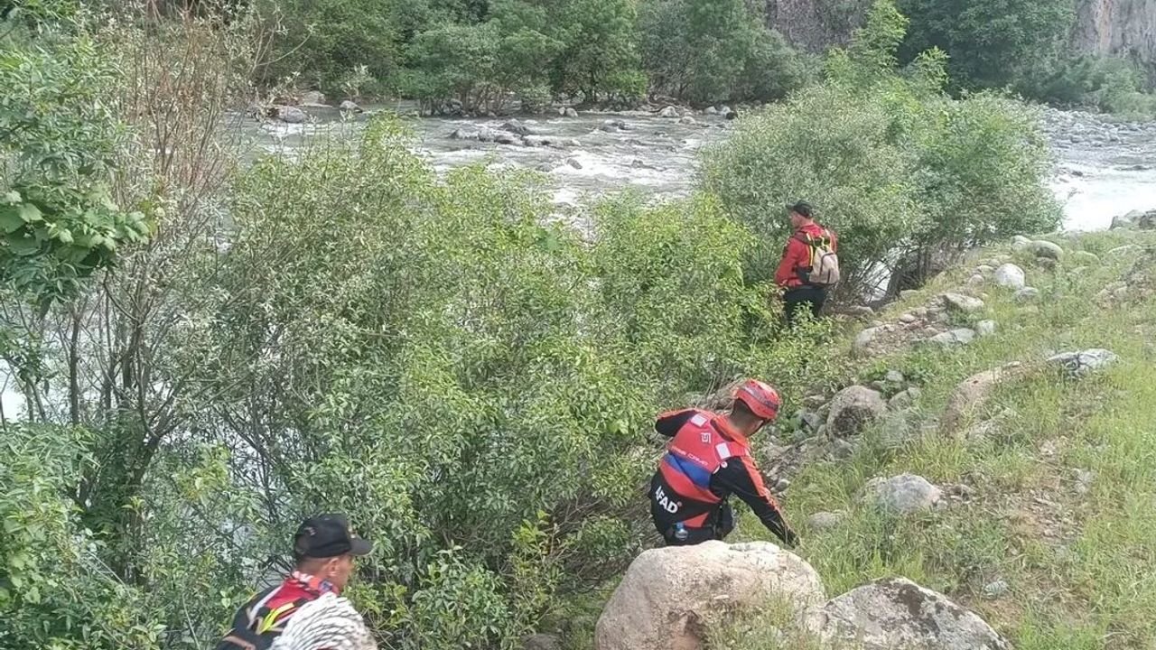 Yüksekova’da Umutlu Arayış Sürüyor