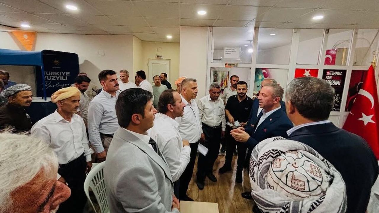 Şemdinli’de İYİ Parti’den AK Parti’ye Büyük Katılım: Başkan Kaya Gücüne Güç Kattı