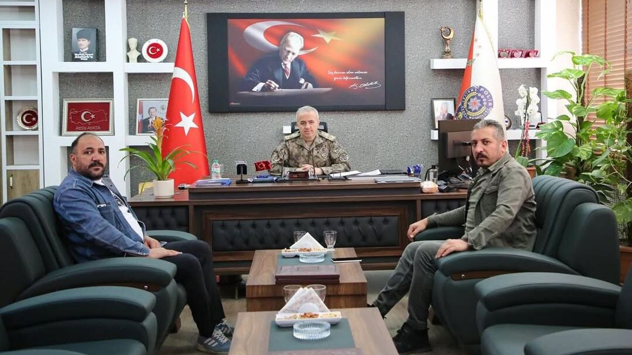 Ajans30 ve TRT Muhabirlerinden Hakkari Emniyet Müdürü Ayata’ya Ziyaret