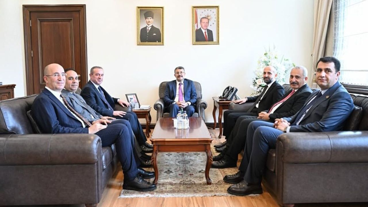 Başkan Kaya ve Belediye Başkanlarından Ali Çelik’e Hayırlı Olsun Ziyareti