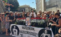 Emine Ocak için Galatasaray Meydanı’nda tören düzenlendi