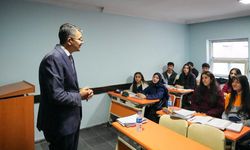 Hakkari’de 3 Bin 154 Öğrencinin YKS Başvuru Ücreti Belediyeden Karşılandı