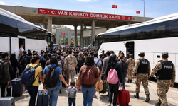 İRAN’DAN TAHLİYE3 ÜLKENİN DİPLOMATLARI VAN’DA