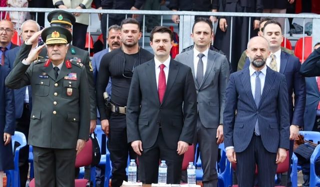 Çukurca’da 23 Nisan Coşkus Bayram Havasında Kutlama