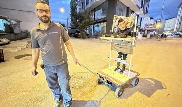 Engelli ayakta durma sehpası yaptı