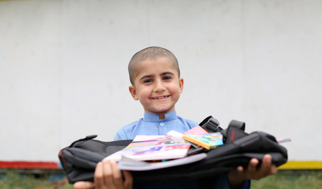 Bir Kırtasiye Bin Mutluluk