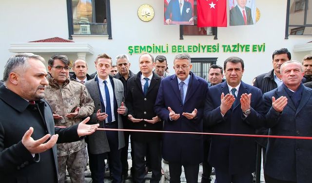 Vali Çelik, Şemdinli Taziye Evi'nin Açılış Törenine Katıldı