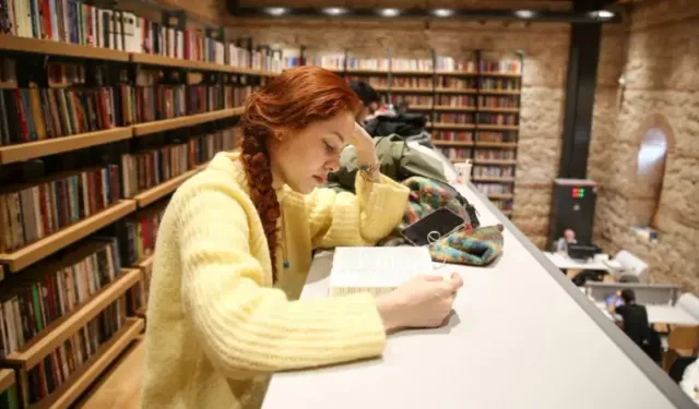 Türkiye'de Kütüphanelere İlgi Neden Artıyor?