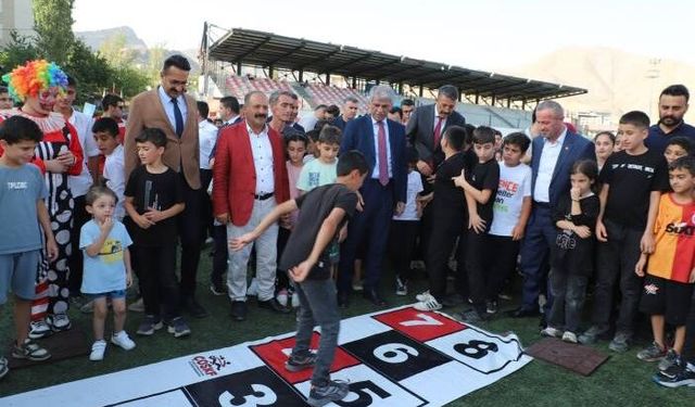 Hakkari’de “Bir Anadolu Şenliği” Coşkusu Başladı