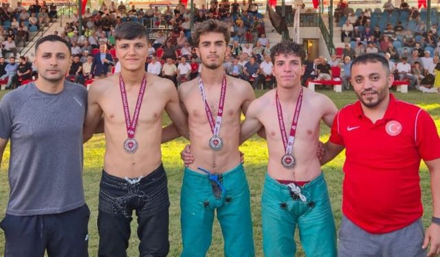 Minderin Şampiyonları Hakkâri’den