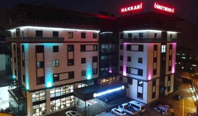 Hakkari’de Turistleri Oteller Değil, Öğretmenevi Ağırlıyor: Otelciler İsyanda