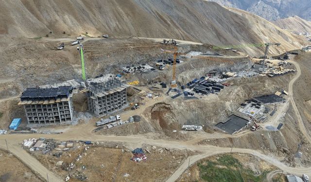 Hakkari’de 339 Konutluk TOKİ Projesi Yükseliyor