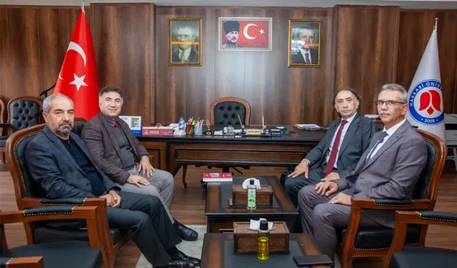 Batman Üniversitesi Rektöründen Hakkari Üniversitesi’ne Ziyaret