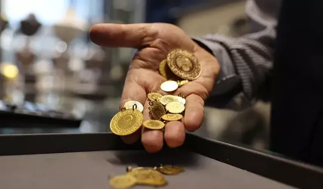 Altın Şaha Kalktı!