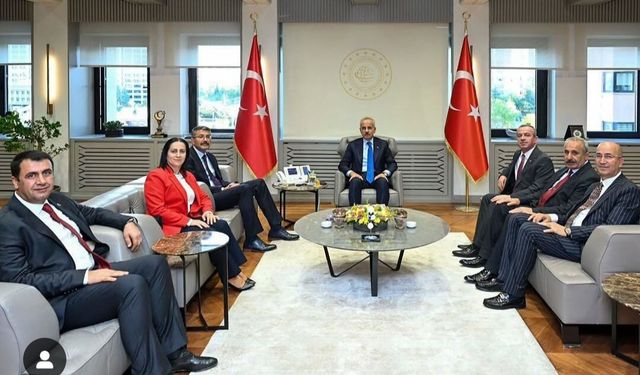 Hakkâri Ulaşımına Dev Dokunuş: Tünel, Viyadük ve Duble Yol Projeleri Bakanlıkta