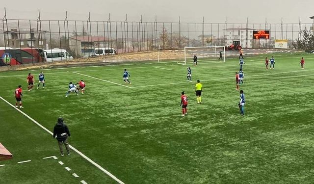 Yüksekovaspor, Hakkarigücü’nü Merzan Stadı’nda Mağlup Etti