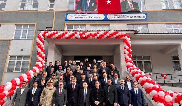 Vali Çelik  “Hakkâri’de Sınıf Mevcutları 22 Seviyesine Geriledi”