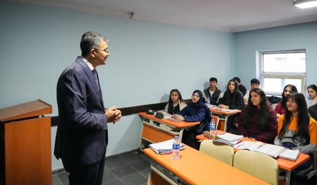 Vali Ali Çelik’ten Eğitime Yakın Takip