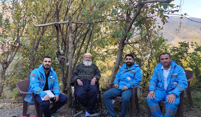 Sınırın Sıfır Noktasında İnsanlığa Dokunan Hizmet: Derecik’te Sağlık Ekipleri Umut Taşıyor