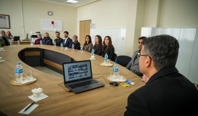 Vali Çelik, 5.297 Öğretmenle Aynı Ekranda: “Geleceği Siz İnşa Ediyorsunuz.”