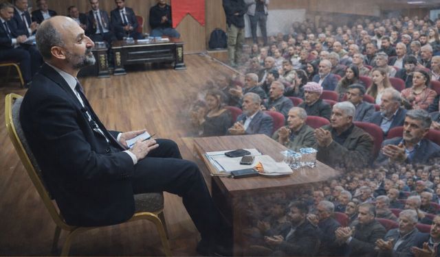 İşte Gerçek Belediyecilik: Başkan Demir Hesap Verdi, Halk Sordu O Yanıtladı