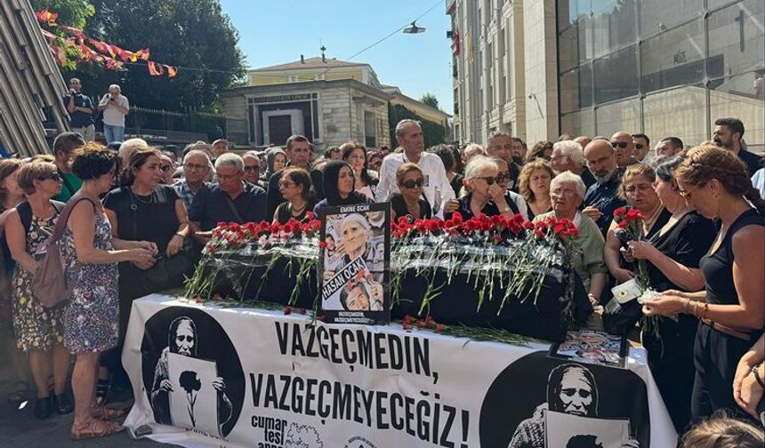 Emine Ocak için Galatasaray Meydanı’nda tören düzenlendi