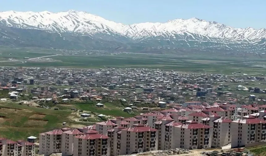 YÜKSEKOVA'NIN TARİHÇESİ