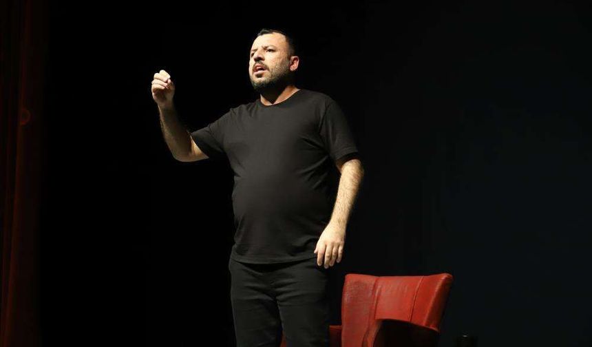 Hakkari'de Kürtçe Stand - Up Gösterisi