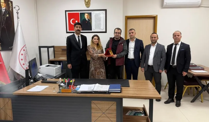 Hakkari’nin Kalbine Dokunan Doktor, Yeni Görevine Uğurlandı