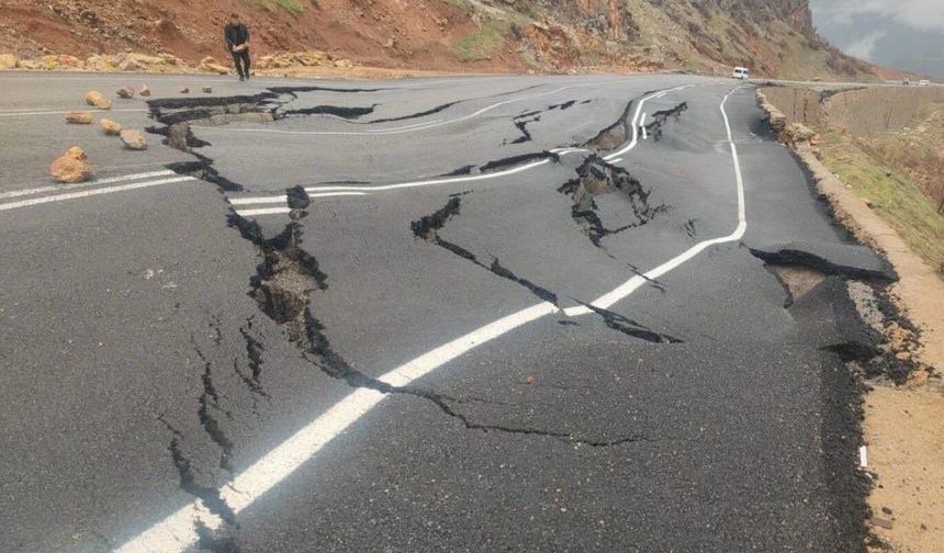 Ajans30’un Gündeme Taşıdığı Yol Çökmesi Sonrası Başkan Kaya’dan Sert Açıklama